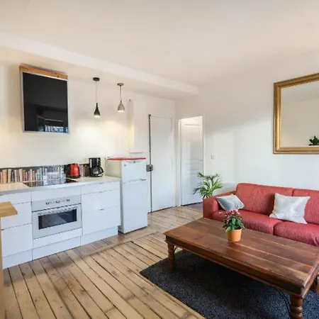 Apartment 2 Pieces Calme Et Ensoleille 9 Paris